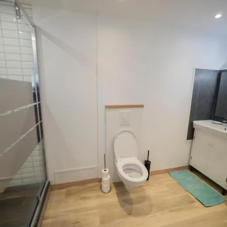 Appartement Charmant T2 Avec Terrasse Et Place De Parking *